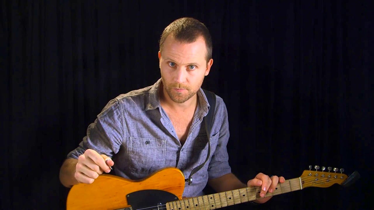 Travis Picking with High Voltage