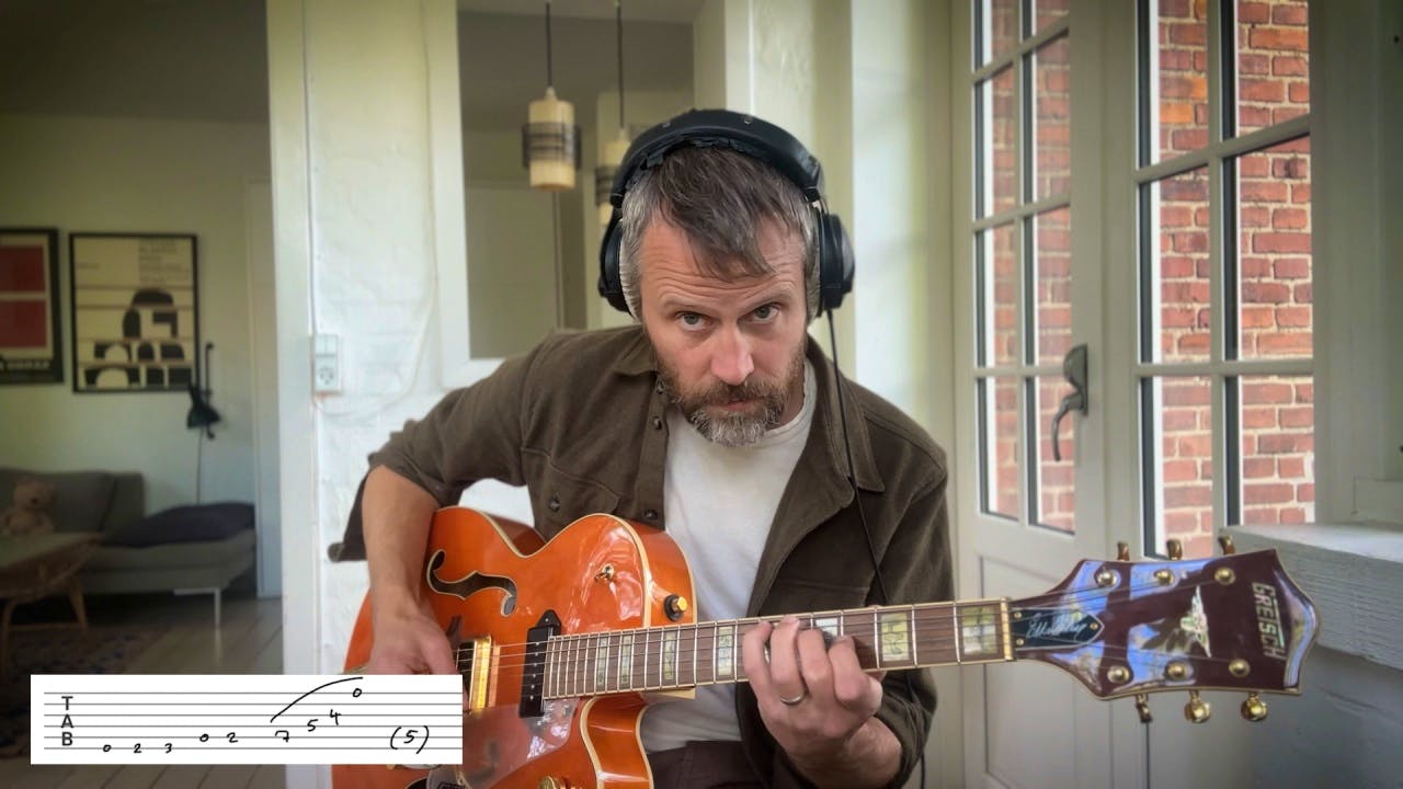 Spy Guitar image